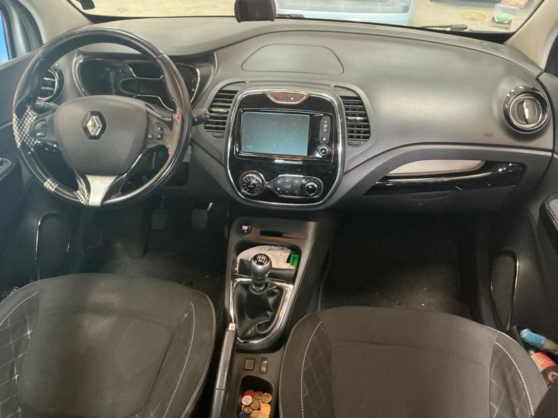 Renault Captur 1.5 dCi Energy Intens 2016 – снимка 17