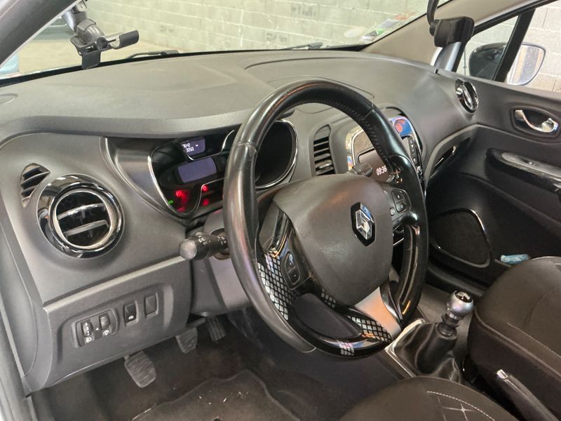 Renault Captur 1.5 dCi Energy Intens 2016 – снимка 22