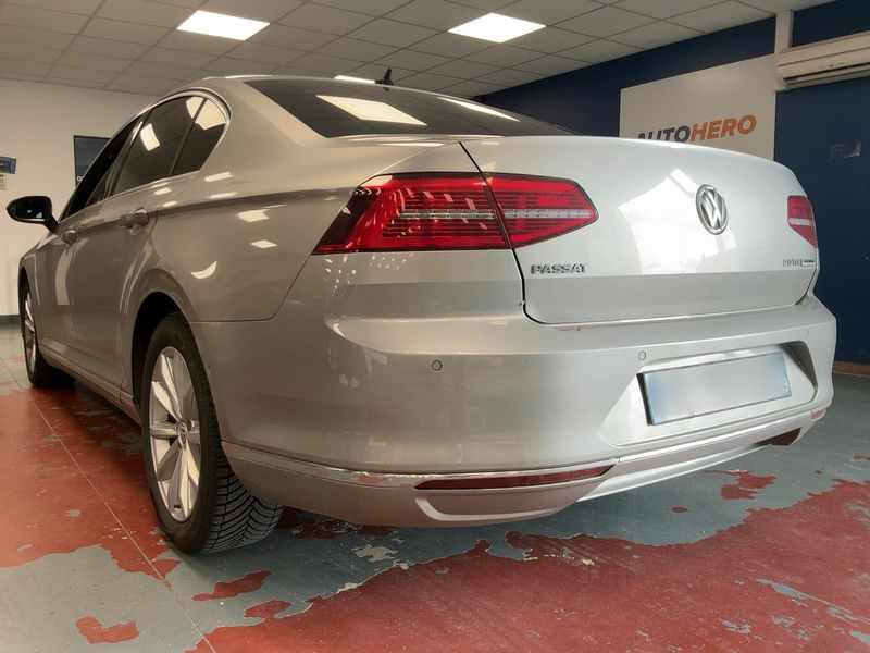 Volkswagen Passat 2.0 TDI Carat Exclusive BlueMotion Tech 2017 – снимка 6