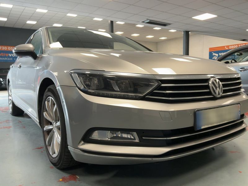 Volkswagen Passat 2.0 TDI Carat Exclusive BlueMotion Tech 2017 – снимка 12