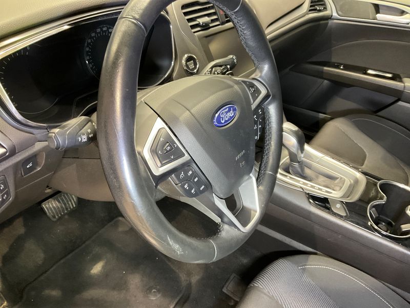 Ford Mondeo 2.0 TDCi Titanium 2015 – снимка 34