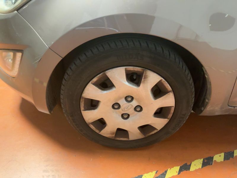 Hyundai i20 1.4 CRDi Pack Sensation Blue Drive 2013 – снимка 3