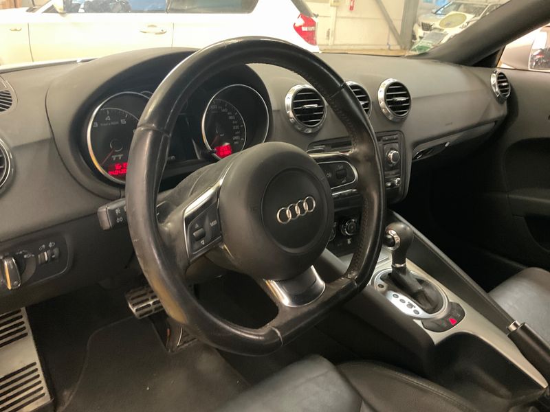 Audi TT 2.0 TFSI Coupe 2007 – снимка 27