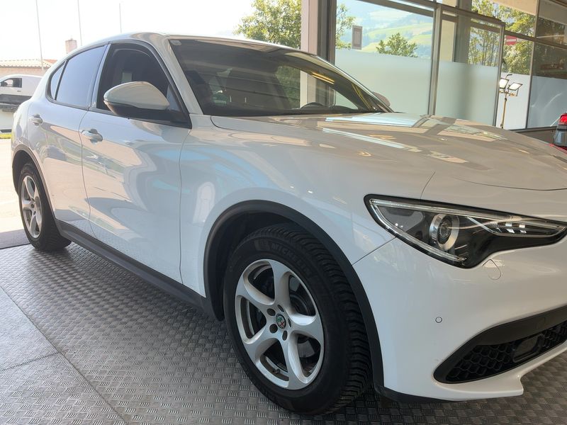 Alfa Romeo Stelvio 2.2 JTDM Super 2020 – снимка 12