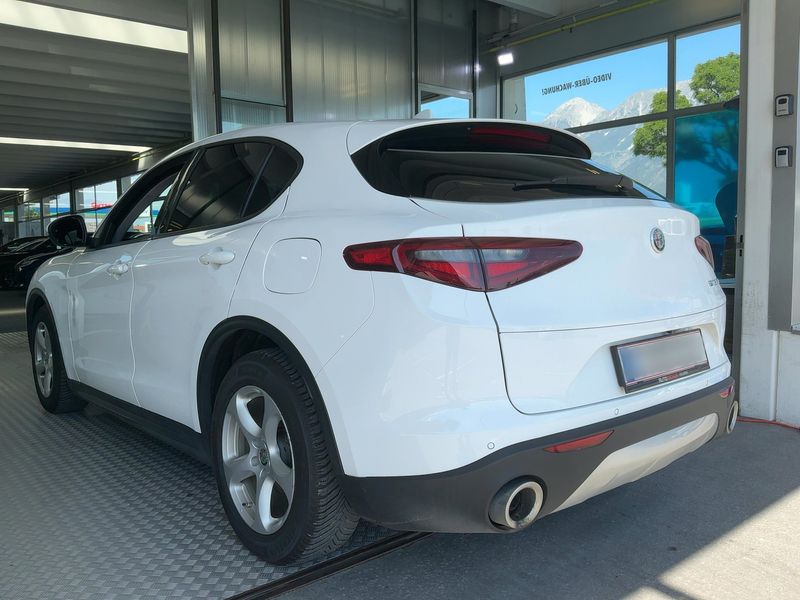 Alfa Romeo Stelvio 2.2 JTDM Super 2020 – снимка 6
