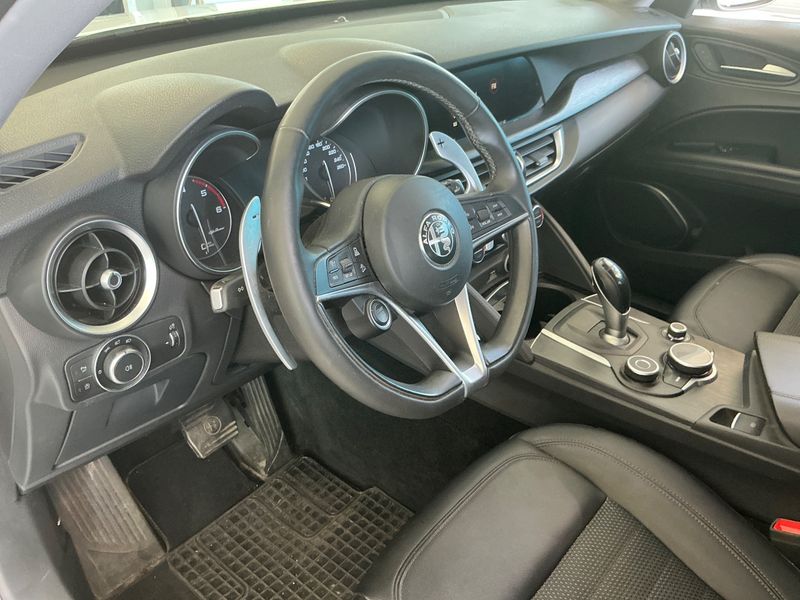 Alfa Romeo Stelvio 2.2 JTDM Super 2020 – снимка 22