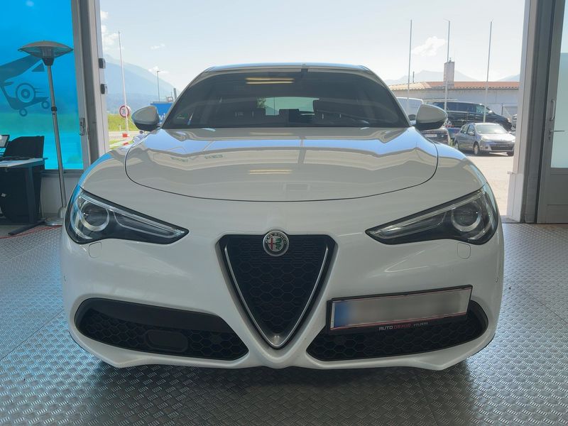 Alfa Romeo Stelvio 2.2 JTDM Super 2020 – снимка 14