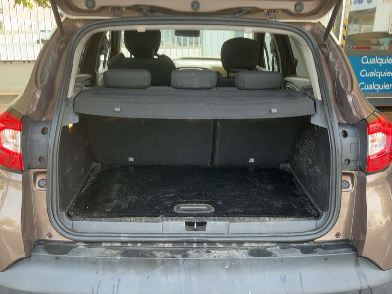 Renault Captur 1.5 dCi Business Eco2 2015 – снимка 15