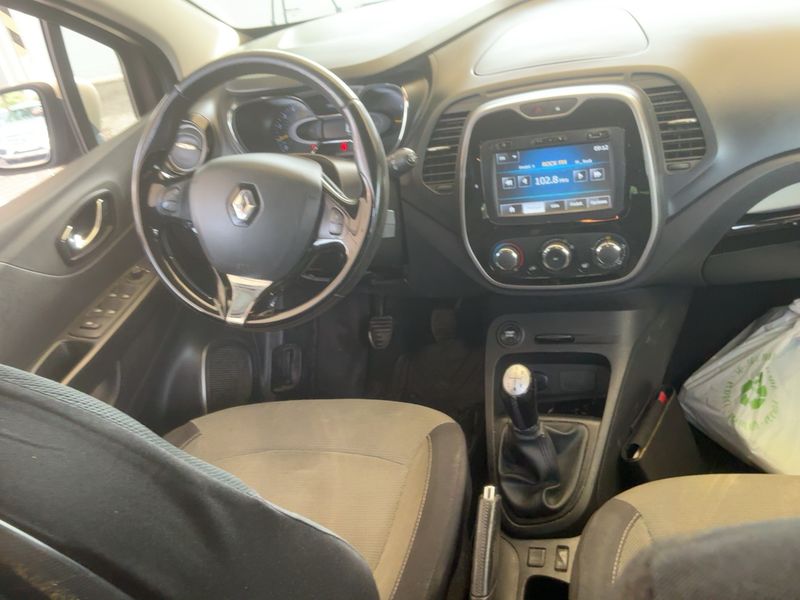 Renault Captur 1.5 dCi Business Eco2 2015 – снимка 17