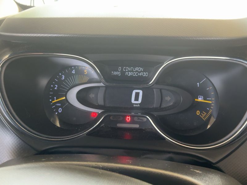 Renault Captur 1.5 dCi Business Eco2 2015 – снимка 18