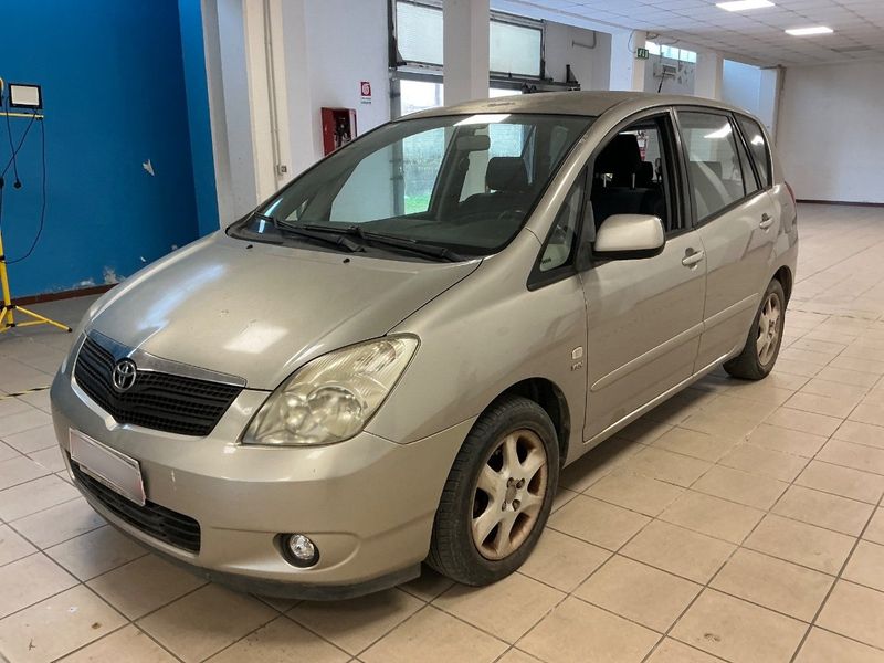 Toyota Corolla Verso 1.6 Sol 2002 – снимка 1