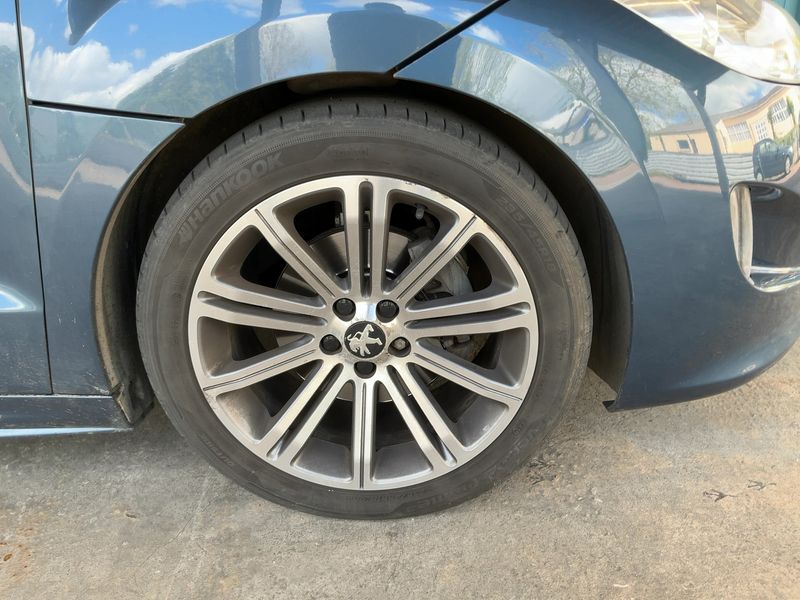 Peugeot RCZ 1.6 THP Basis 2010 – снимка 11