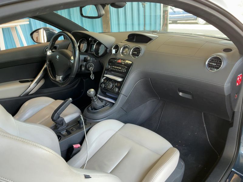 Peugeot RCZ 1.6 THP Basis 2010 – снимка 17