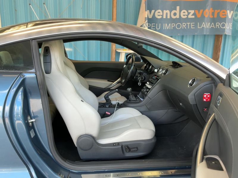 Peugeot RCZ 1.6 THP Basis 2010 – снимка 16