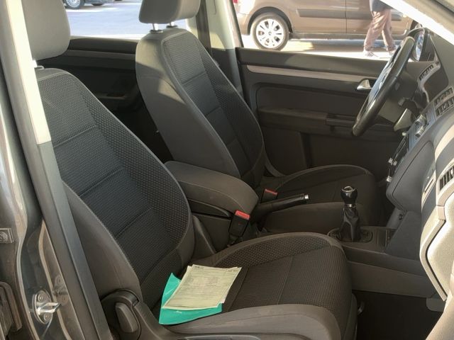 Volkswagen Touran 1.6 TDI Advance 2011 – снимка 16
