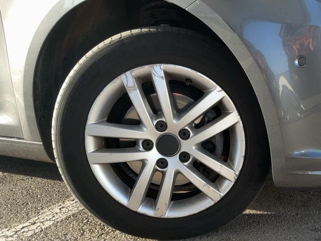 Volkswagen Touran 1.6 TDI Advance 2011 – снимка 11