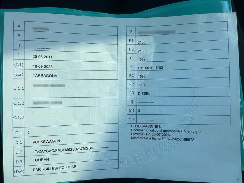 Volkswagen Touran 1.6 TDI Advance 2011 – снимка 20