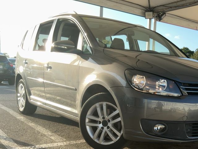 Volkswagen Touran 1.6 TDI Advance 2011 – снимка 12