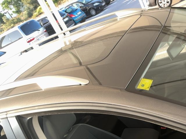 Volkswagen Touran 1.6 TDI Advance 2011 – снимка 13