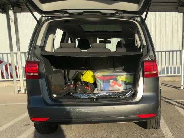 Volkswagen Touran 1.6 TDI Advance 2011 – снимка 15