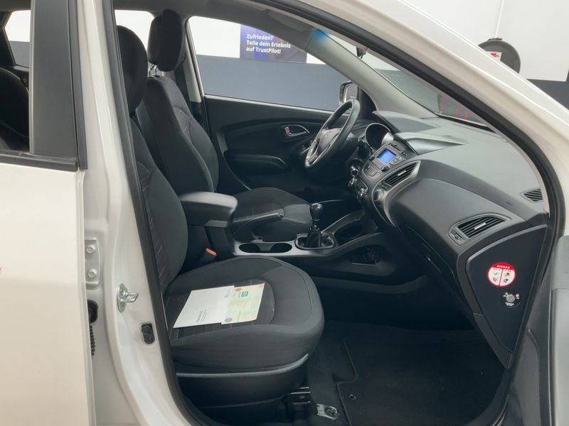 Hyundai ix35 1.6 FIFA World Cup Edition 2WD 2014 – снимка 16