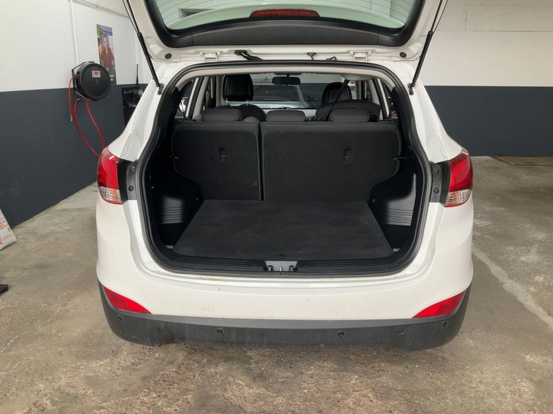 Hyundai ix35 1.6 FIFA World Cup Edition 2WD 2014 – снимка 15