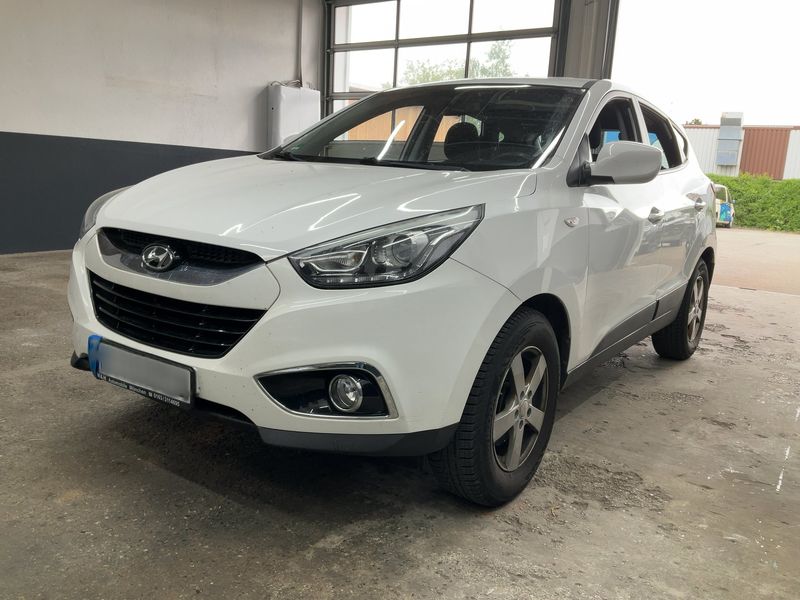 Hyundai ix35 1.6 FIFA World Cup Edition 2WD 2014 – снимка 1