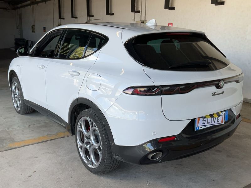 Alfa Romeo Tonale 1.3 Plug-in Hybrid Veloce AWD 2023 – снимка 6