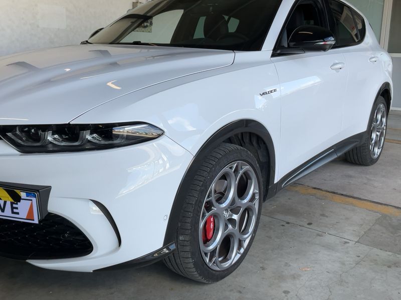 Alfa Romeo Tonale 1.3 Plug-in Hybrid Veloce AWD 2023 – снимка 2