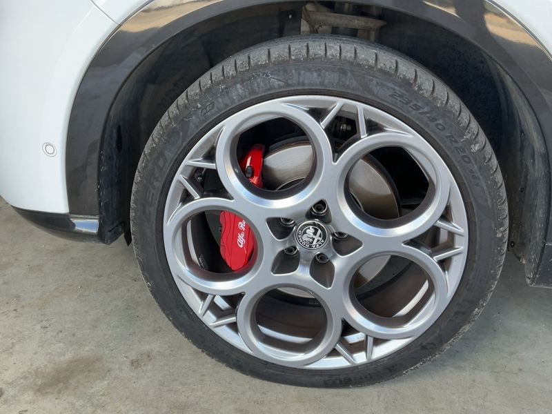 Alfa Romeo Tonale 1.3 Plug-in Hybrid Veloce AWD 2023 – снимка 3