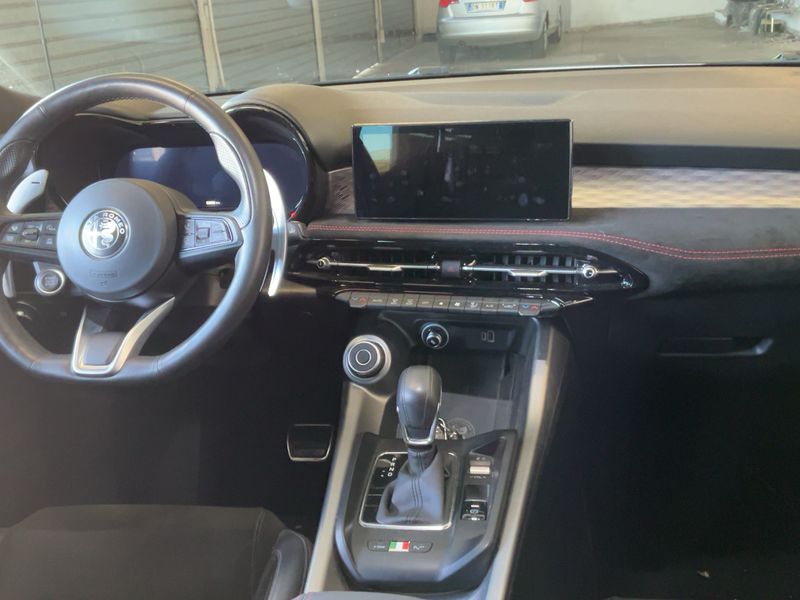 Alfa Romeo Tonale 1.3 Plug-in Hybrid Veloce AWD 2023 – снимка 17
