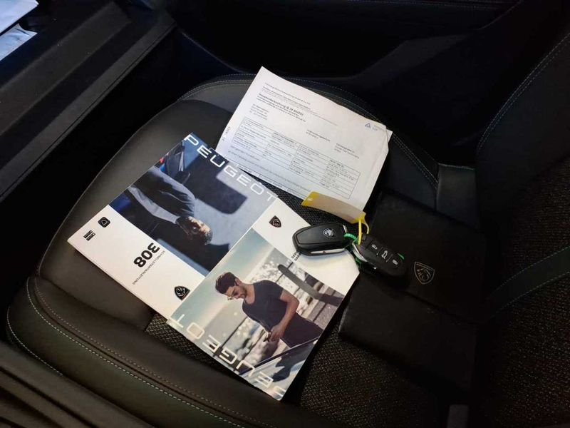 Peugeot 308 1.5 Blue-HDi Allure Pack 2022 – снимка 33