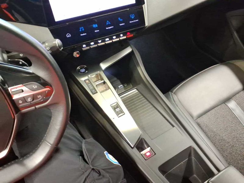 Peugeot 308 1.5 Blue-HDi Allure Pack 2022 – снимка 19