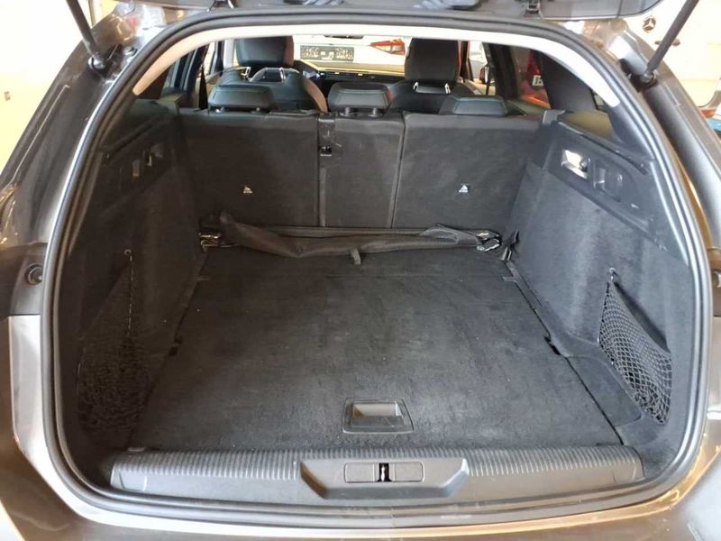 Peugeot 308 1.5 Blue-HDi Allure Pack 2022 – снимка 5