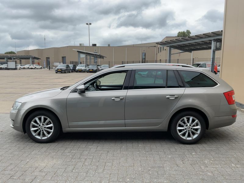 Skoda Octavia 1.0 TSI Style 2017 – снимка 4