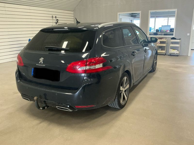 Peugeot 308 1.2 e-THP Style 2017 – снимка 2
