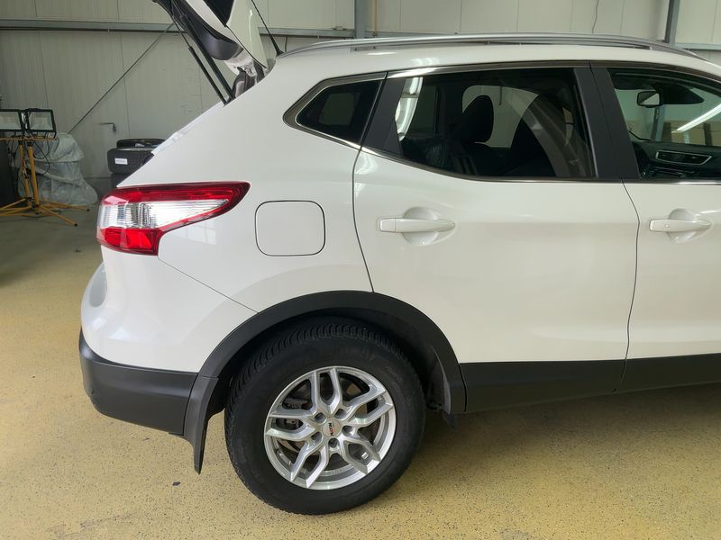 Nissan Qashqai 1.6 dCi Tekna 2017 – снимка 8
