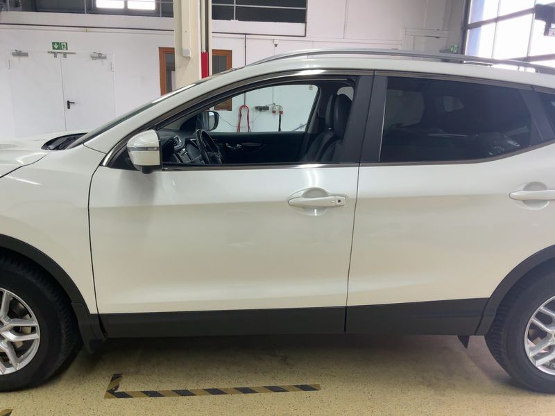 Nissan Qashqai 1.6 dCi Tekna 2017 – снимка 4