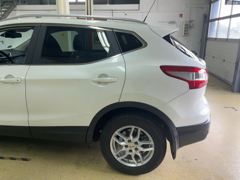 Nissan Qashqai 1.6 dCi Tekna 2017 – снимка 6