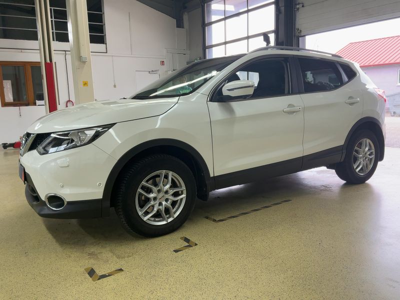 Nissan Qashqai 1.6 dCi Tekna 2017 – снимка 1
