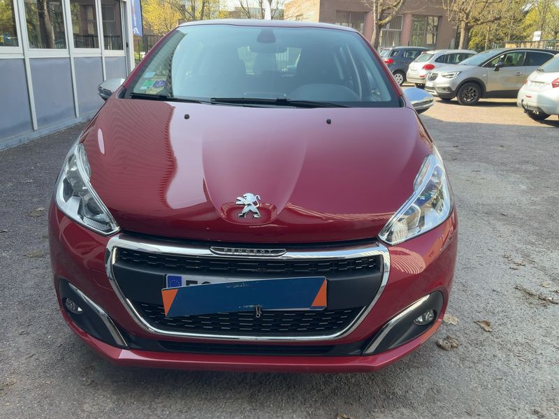 Peugeot 208 1.2 PureTech Allure 2017 – снимка 14