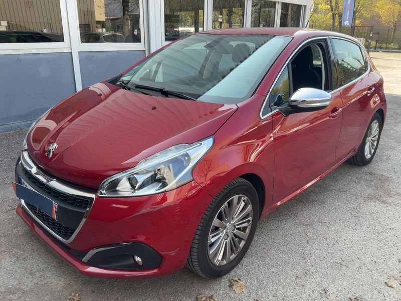 Peugeot 208 1.2 PureTech Allure 2017 – снимка 1