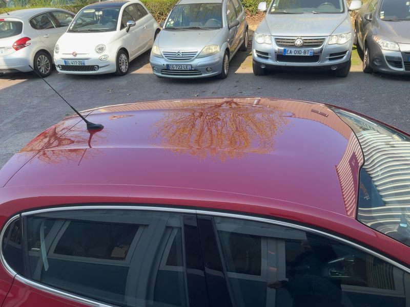 Peugeot 208 1.2 PureTech Allure 2017 – снимка 13