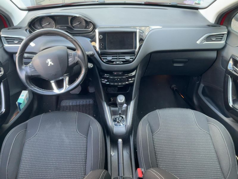 Peugeot 208 1.2 PureTech Allure 2017 – снимка 17