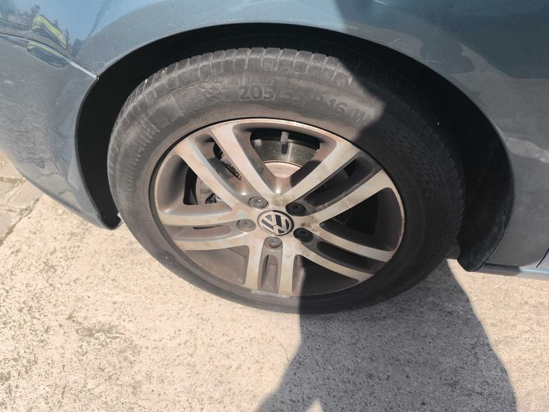 Volkswagen Jetta 1.9 TDI Advance 2008 – снимка 17