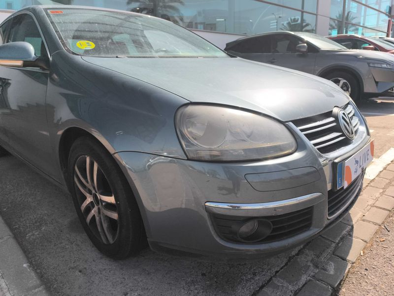 Volkswagen Jetta 1.9 TDI Advance 2008 – снимка 6