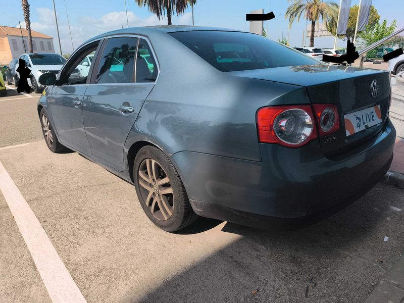 Volkswagen Jetta 1.9 TDI Advance 2008 – снимка 3