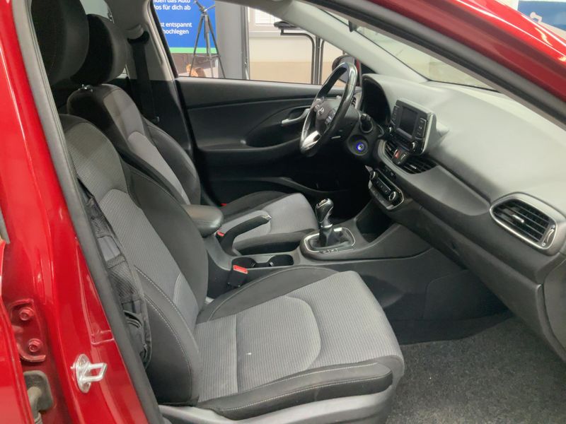 Hyundai i30 1.0 TGDI Select 2018 – снимка 17