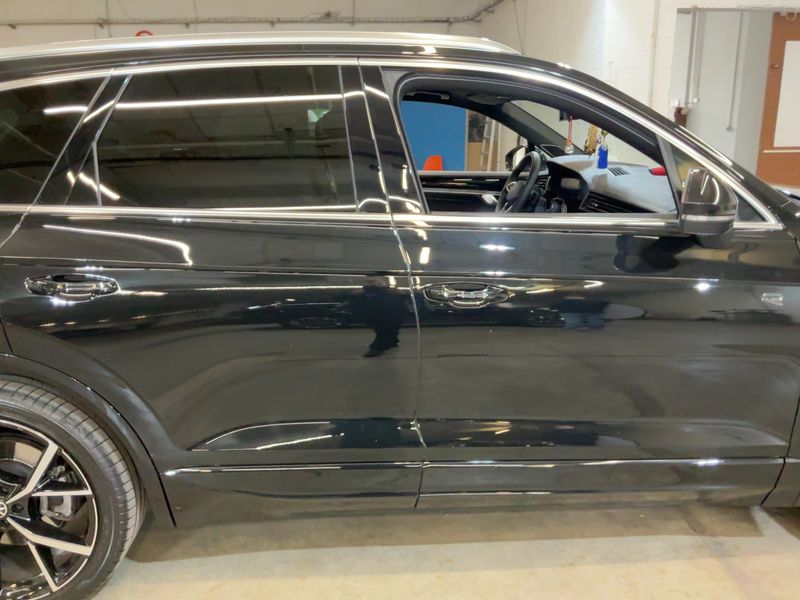 Volkswagen Touareg 3.0 TSI R-Line 4Motion 2024 – снимка 10