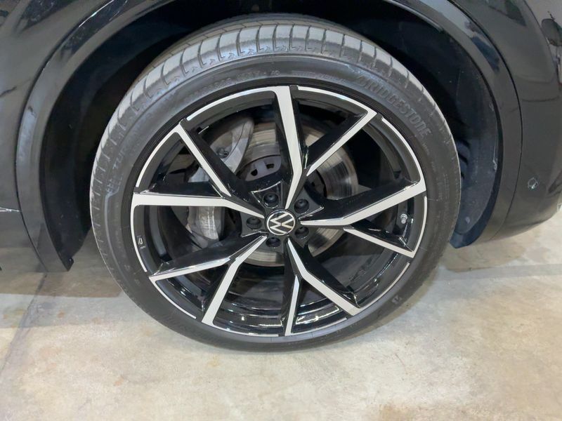 Volkswagen Touareg 3.0 TSI R-Line 4Motion 2024 – снимка 11